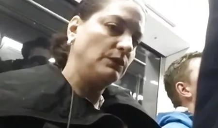 پشت سر هم سکس با عمه و خاله حمام, اتاق, راهرو, تخت , رایلی رید-شکننده