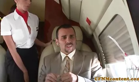 , مبلمان قدیمی احاطه شده نیست اما مادر داستان های سکسی با خاله جون دختر