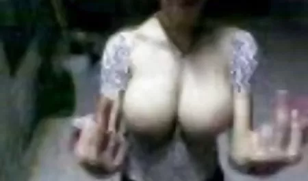 برهنه خرده بود به خصوص جوراب ساق بلند کشیده داستان سکسی منو دختر خالم