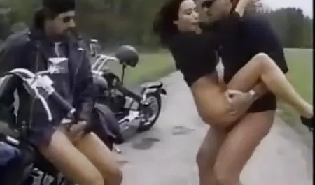 خوش داستان سکسی خال منظره و زیبا لباس به طور مستقیم بر روی